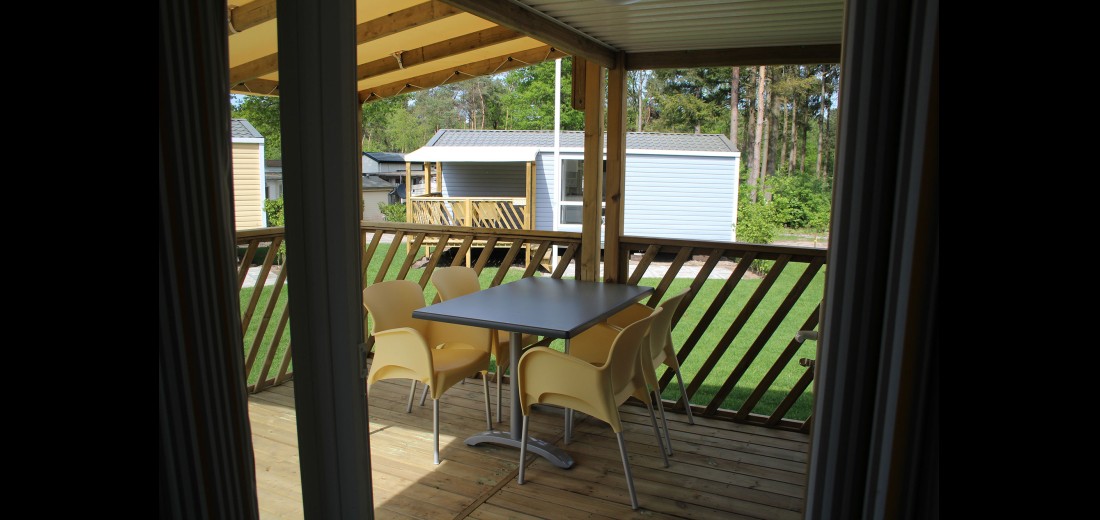 CHALET+_TERRAS_DOORKIJK_2017.JPG